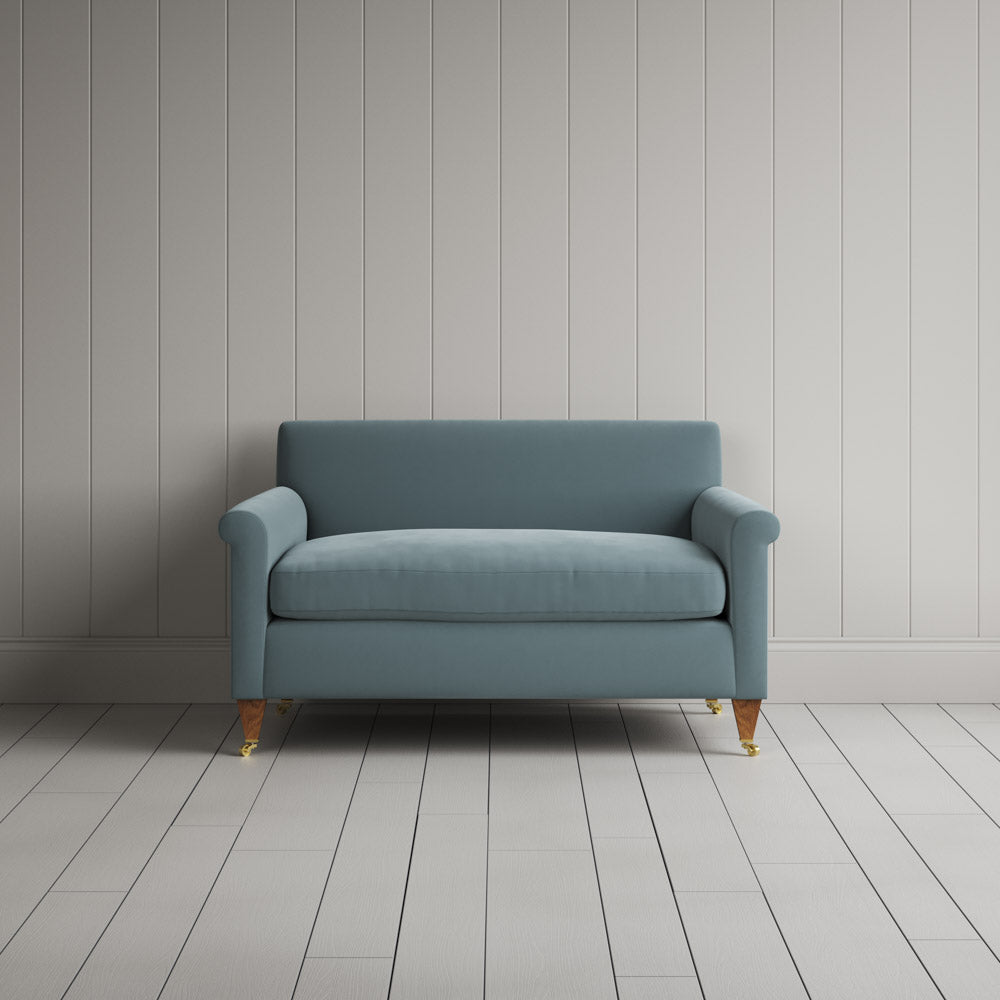 Front view of the Idler big love seat by NiX