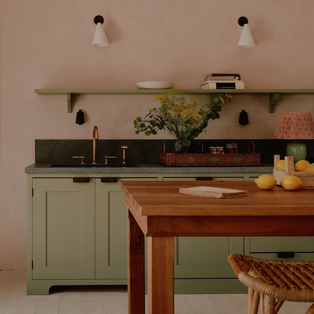 How to Hide; Tips to De-clutter your Home