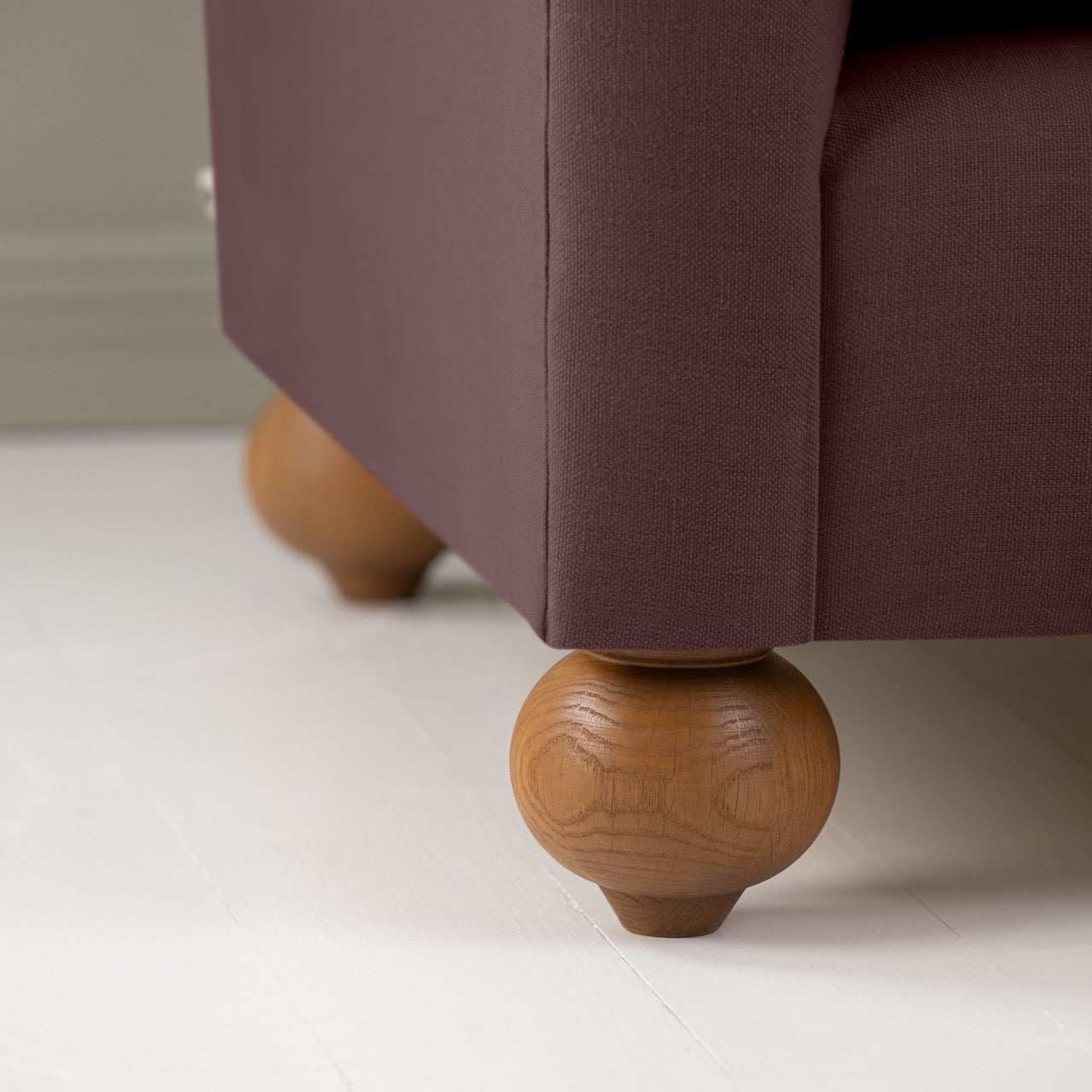  Dolittle Big Love Seat close-up detail of the playful spherical feet by Nicola Harding. 