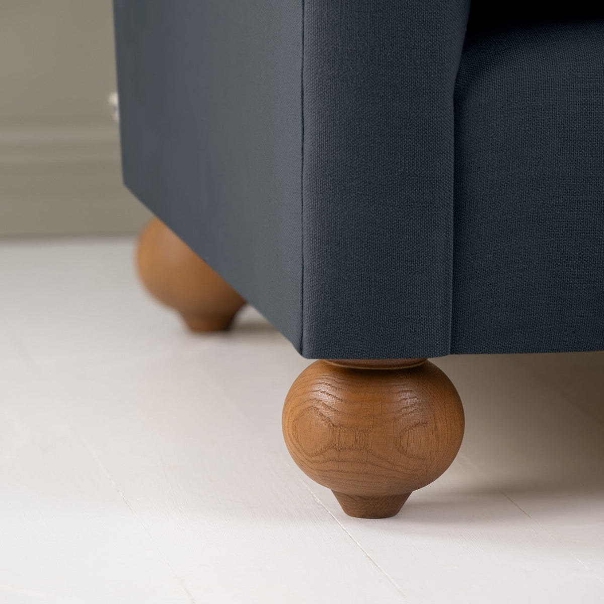 Dolittle Big Love Seat solid timber frame foot detail shot by NiX.