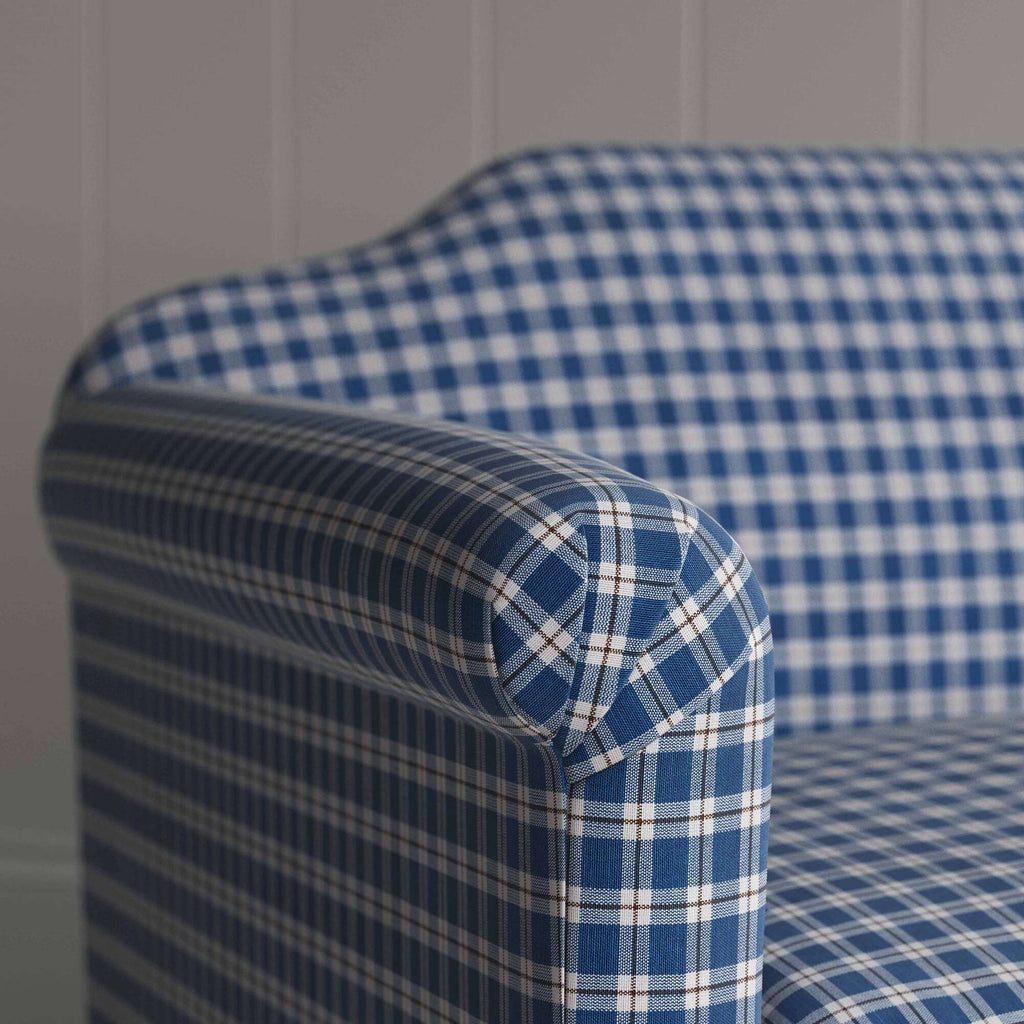  Dolittle Big Love Seat close-up detail of the armrest by Nicola Harding. 