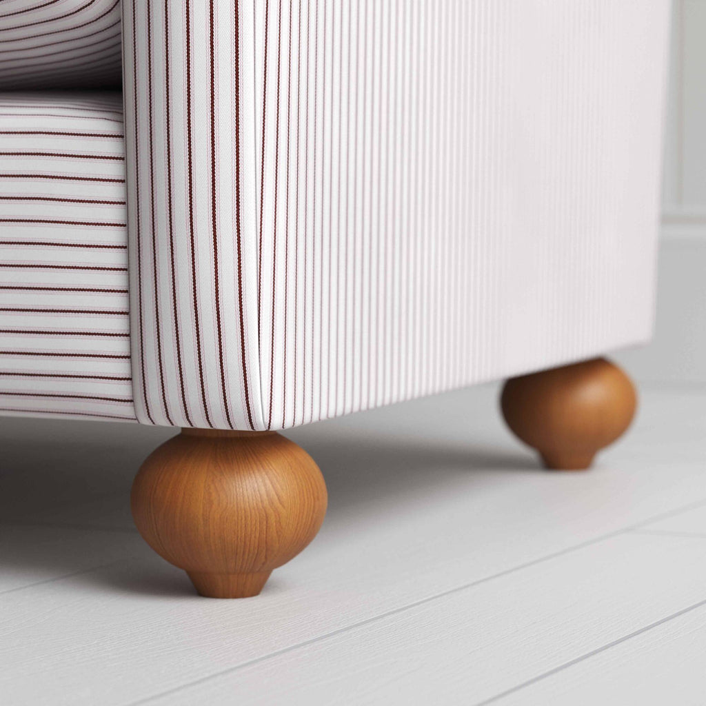  Dolittle Big Love Seat close-up detail of the spherical feet by NiX. 