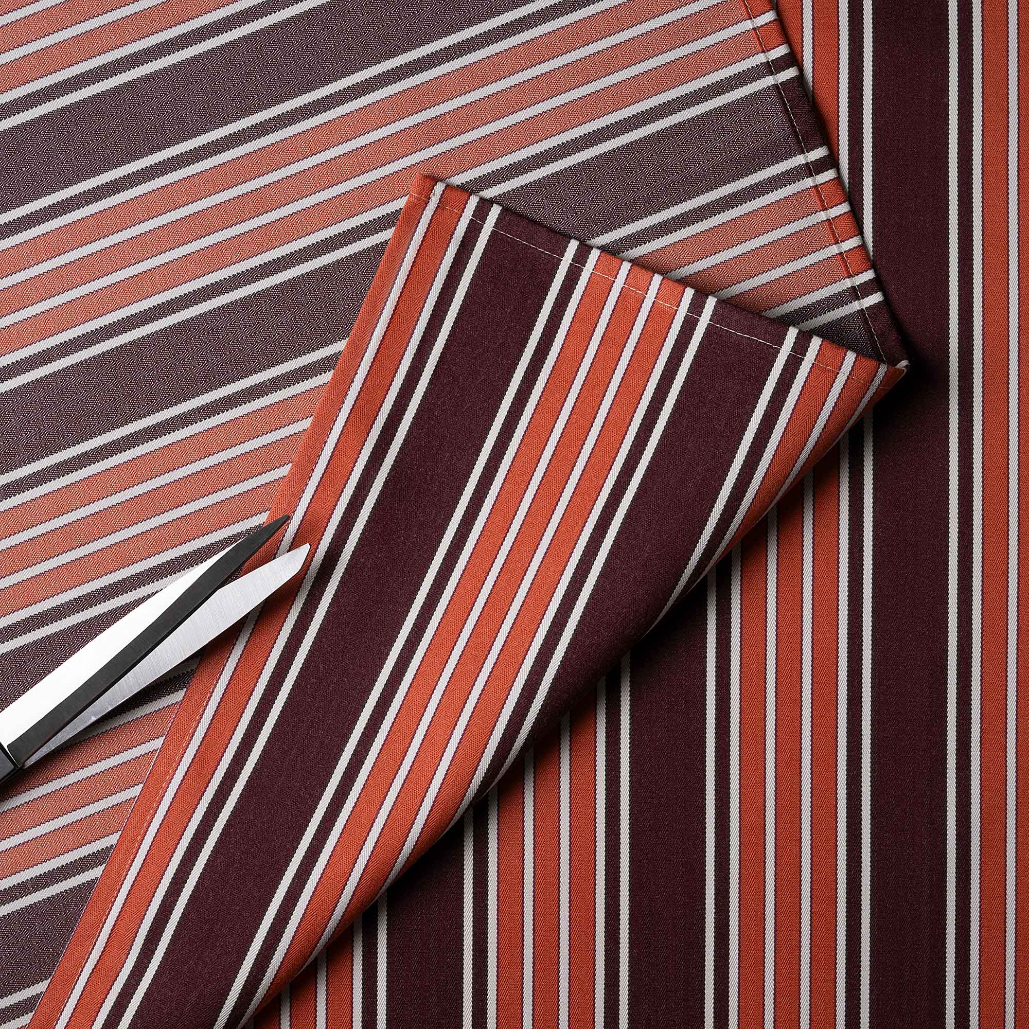  Regatta Cotton, Flame Fabric With Scissor - NiX 