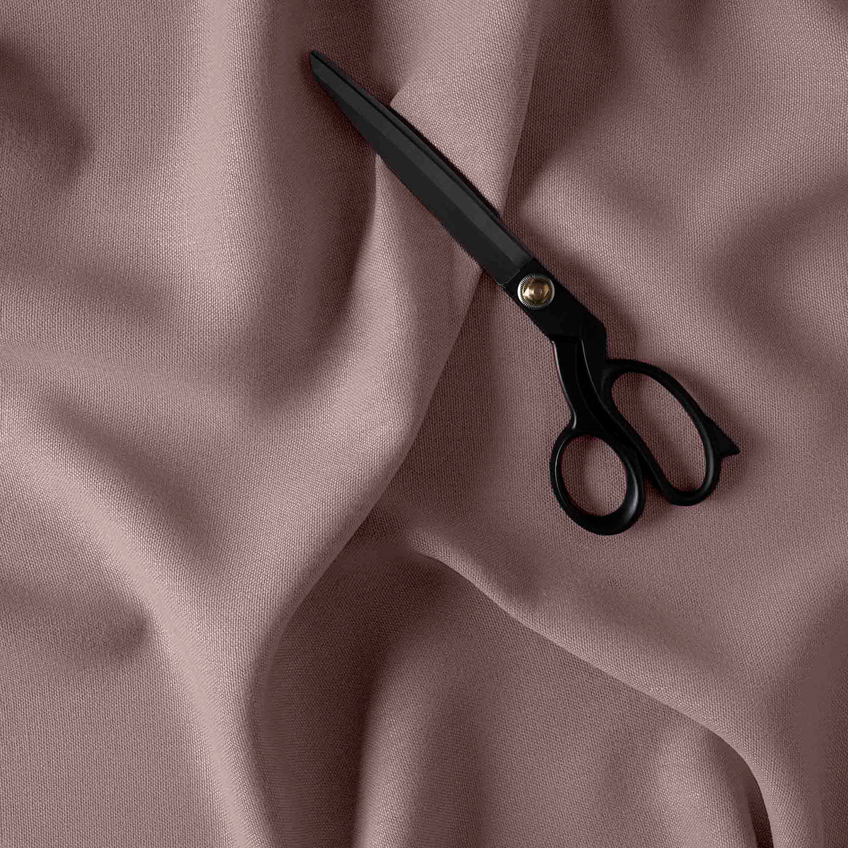 Laidback Linen Fabric in Heather Color With Scissor - Nicola Harding