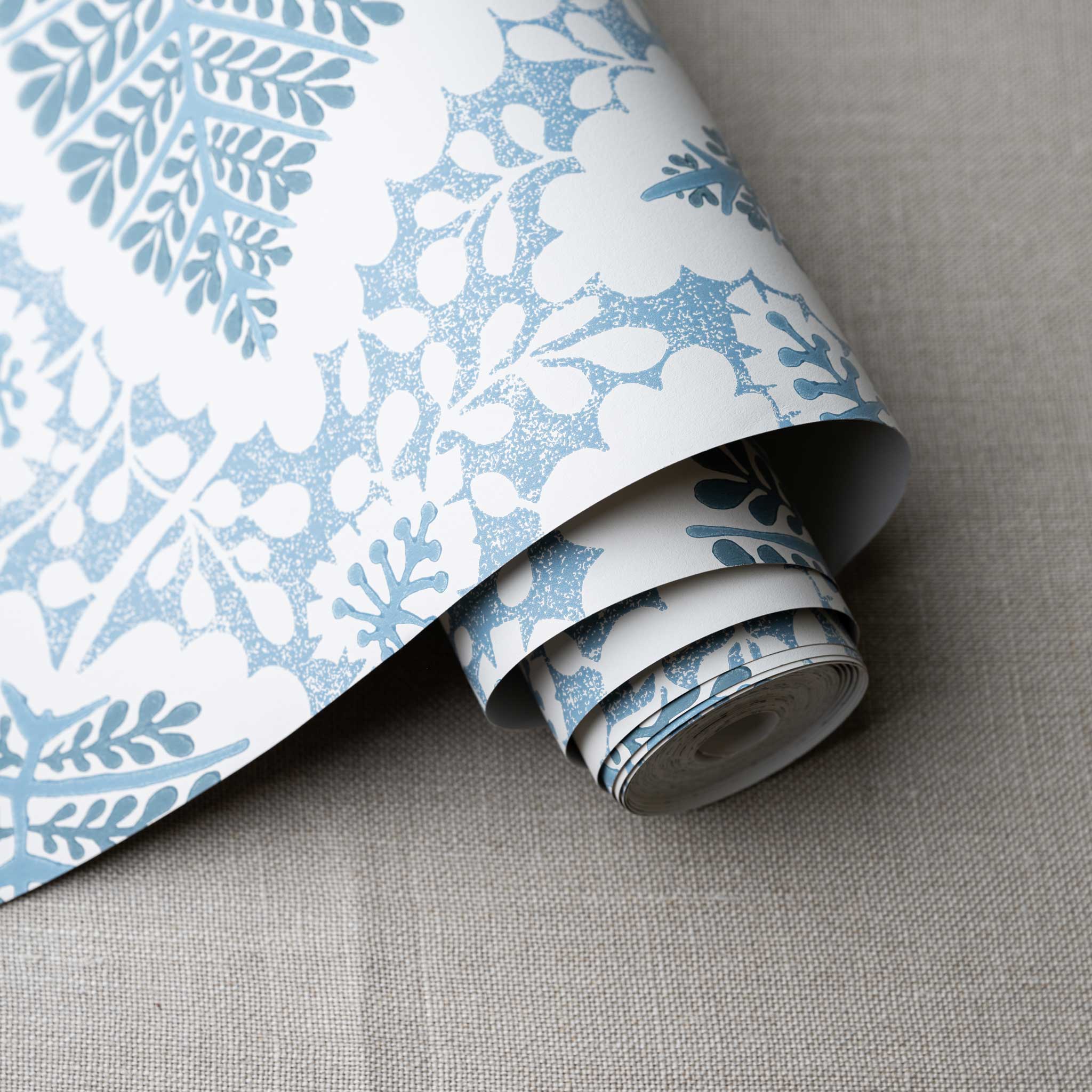  Wallpaper Roll in Sugarbag Blue and Peacock - Nicola Harding 